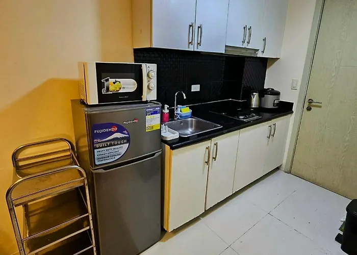 Nest & Rest By Randecz Apartment Manila
